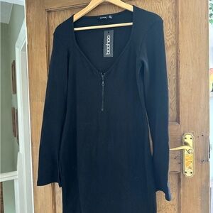 Boohoo Black V-Neck Zipper Dress